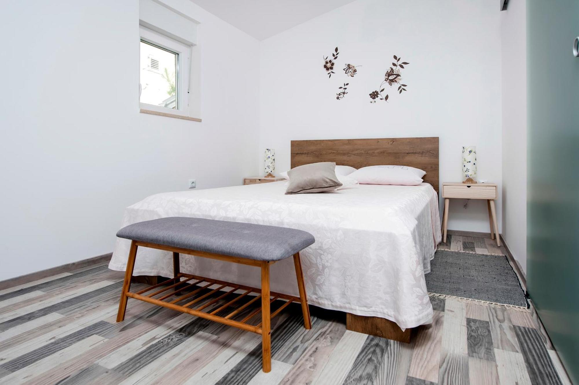 Paola Cozy Apartment Rovinj Exterior photo